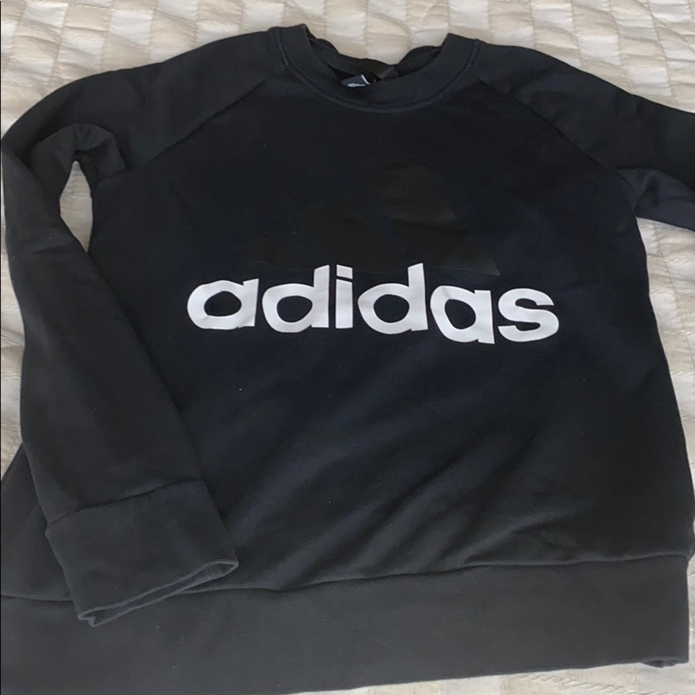 Women’s light sweatshirt